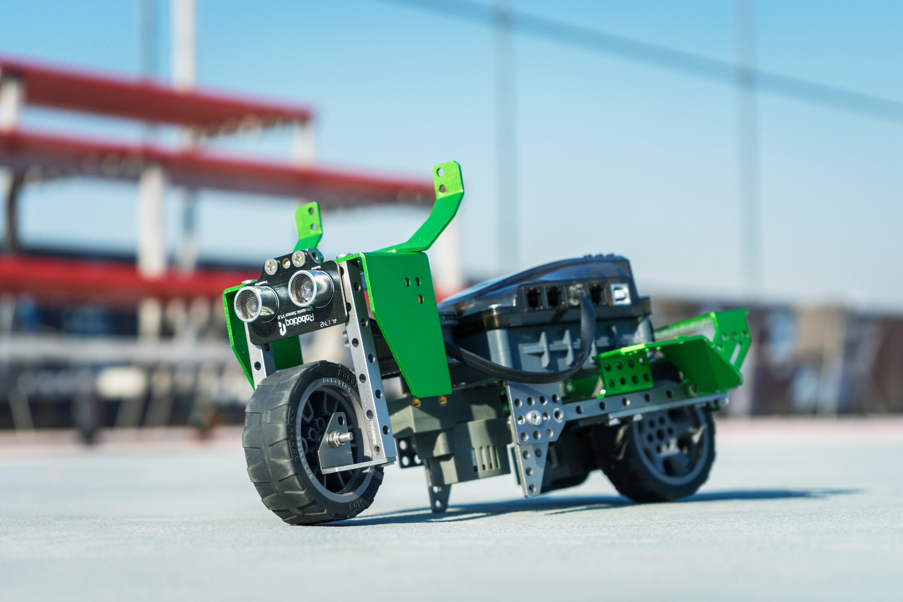 Tu mejor robot-amigo kit programable, Q-scout robótica nivel básico de familia Robobloq